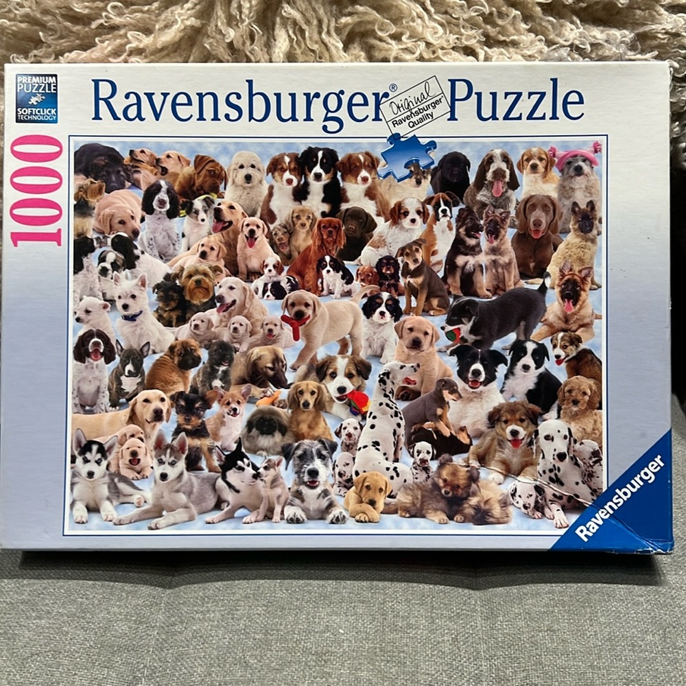 Ravensburger 🔴2/$25🔴Dogs Galore 1000 Piece adult Jigsaw Puzzle